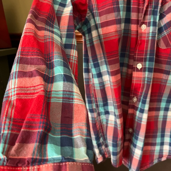 Children’s Place Boy Plaid Button-down, long sleeved shirt, EUC, Size 10/12 - Picture 4 of 8